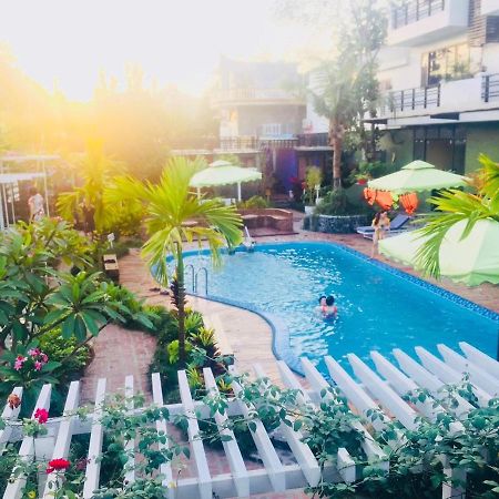 Republic Hostel Cat Ba Xuan Dam Экстерьер фото